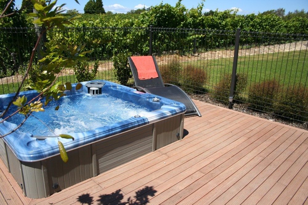 Pine Hill Lodge In Vineyard Mapua Екстер'єр фото